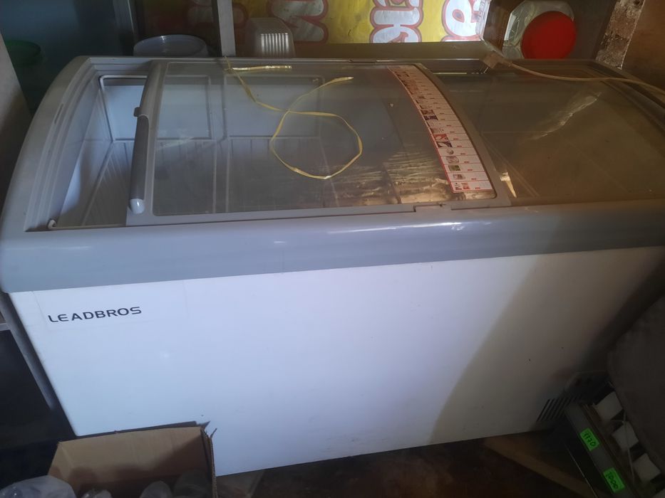 Морозильник в хорошем состоянии