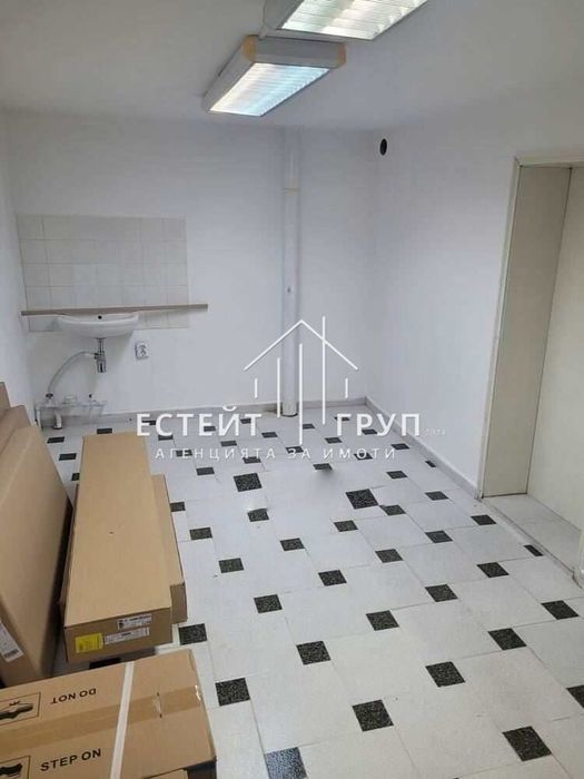 Дава се под наем Офис в Варна, Генералите - 61 кв.м за 459 € - Снимка #6