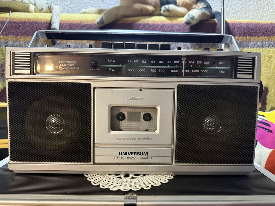 Vand Radio Universum Stereo Radio Recorder
