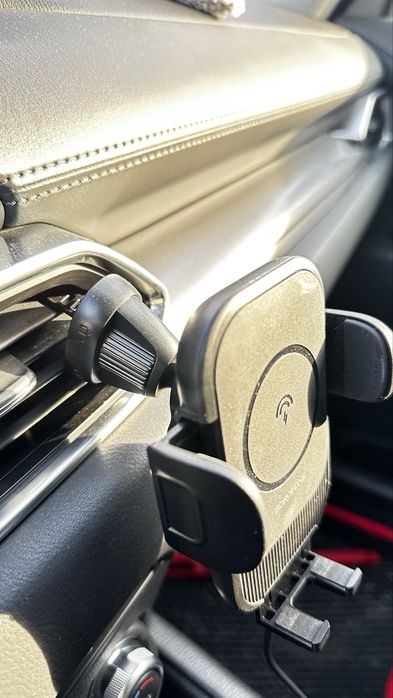 Зарядка держатпль для телныона