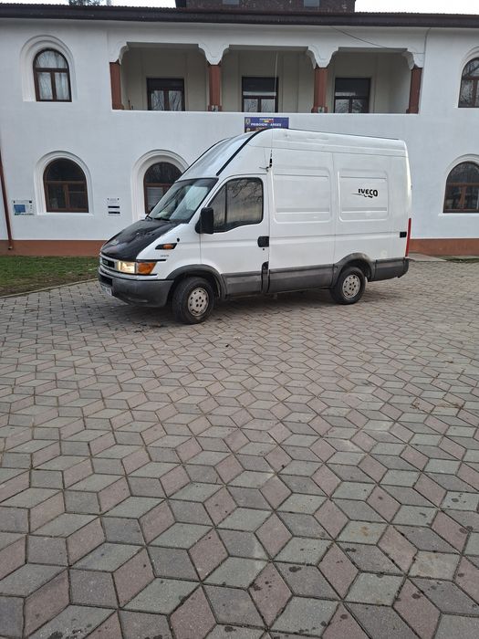 Iveco-daily-2.800