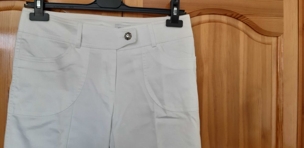 Разкошен Костюм на КЕНСОЛ - САКО + ПАНТАЛОН !НОВ с Етикет!№46