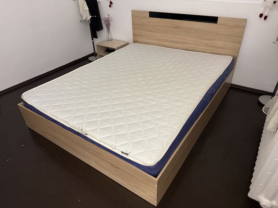 Pat dormitor 160x200 cu saltea