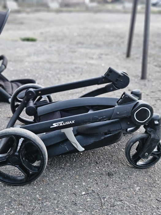 Продам коляску 3 в 1