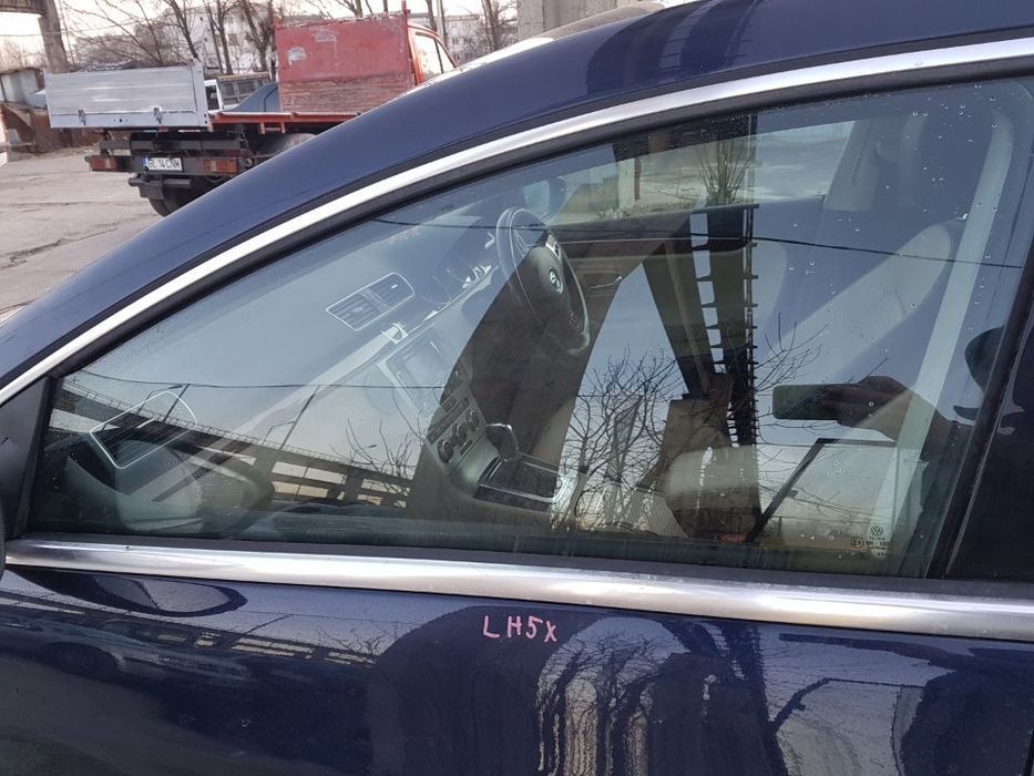 Geam / Sticla / Usa / Portiera Stanga Fata VW CC 2011 - 2017