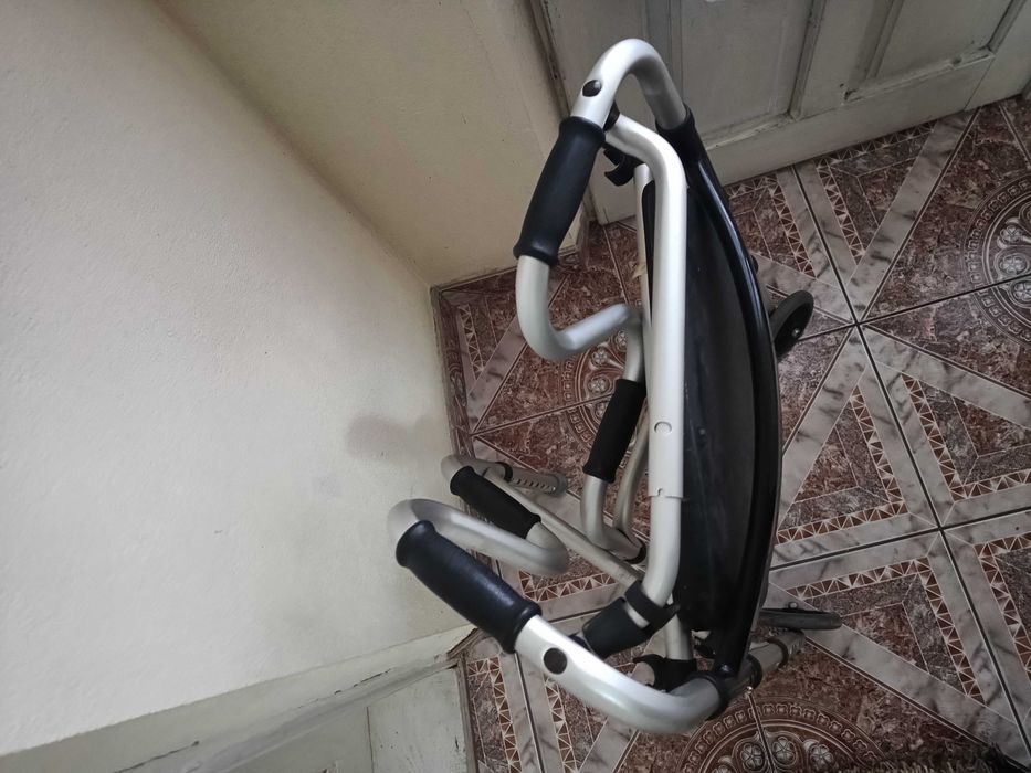 Cadru mers pliabil, curbat, cu ROȚI si sezut /Dizabilitati/ajustabil
