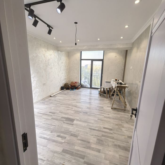 Продается срочно однокомнатная квартира Юнусабад 13 ИКАТ кадастр есть.