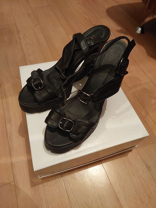 Босоножки 37 размер