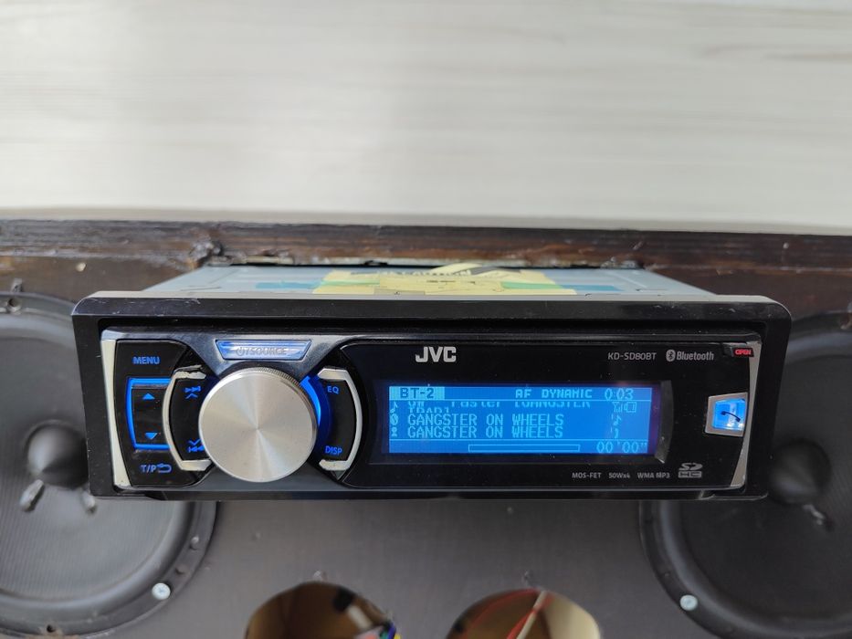 Висок клас JVC KD-SD80BT