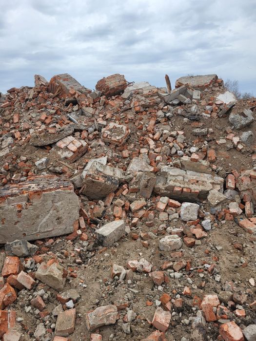 Продам строительный мусор