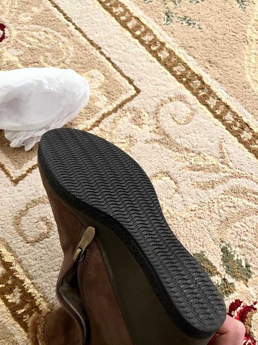 Продам зимние сапожки