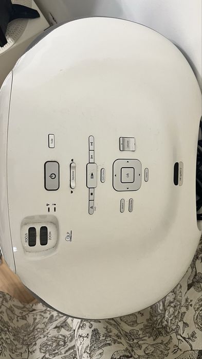 VideoProiector Cu telecomanda si cablu hdmi