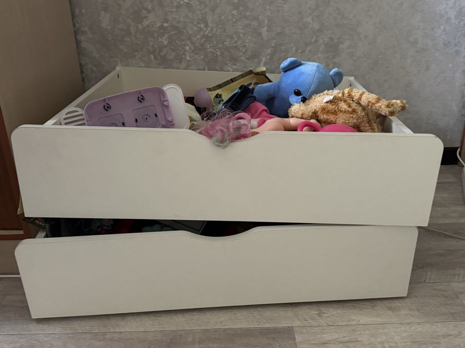 Детская кравать с ящиками