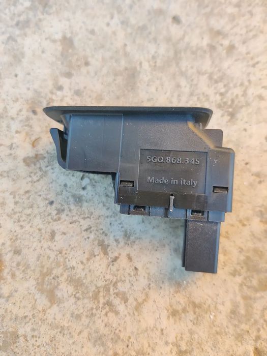 Buton geam usa stanga dreapta fata spate Vw Golf 7 VII Passat B8 Arteon Tiguan 5G0868345