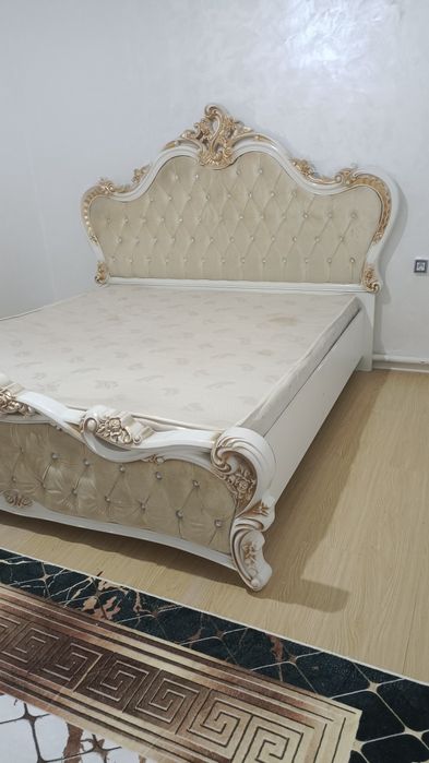 Диван сатылады бу