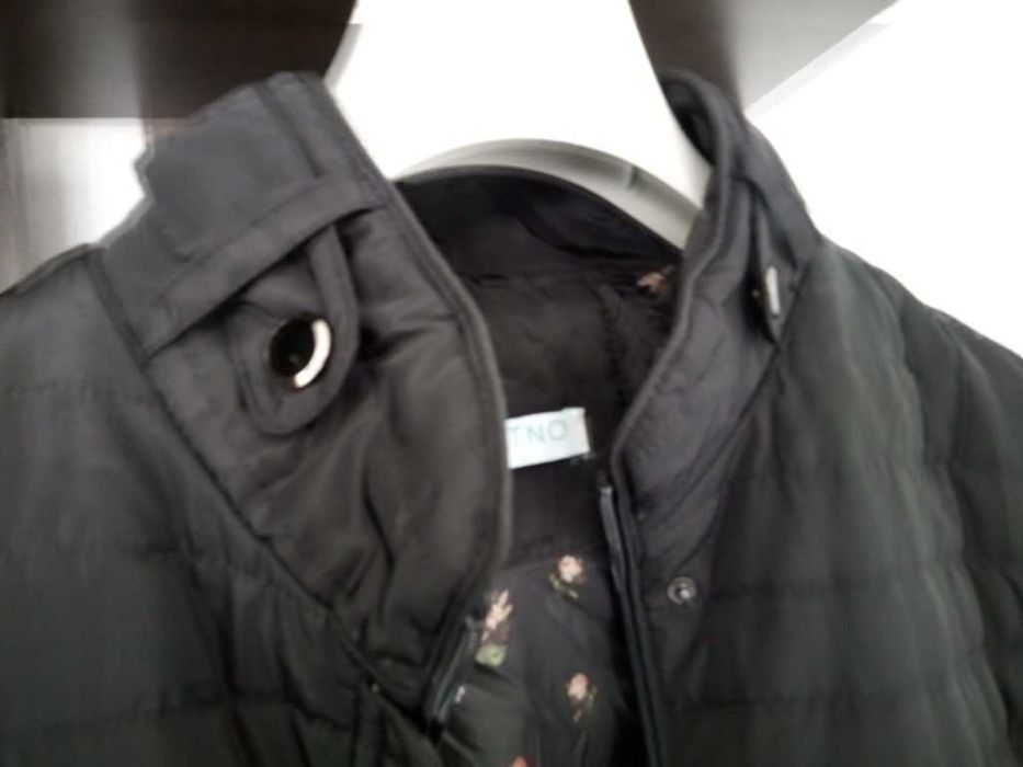 Geacă Lejeră Neagră Matlasată MITNO Roma Căptușeală Florală -L Fit S/M