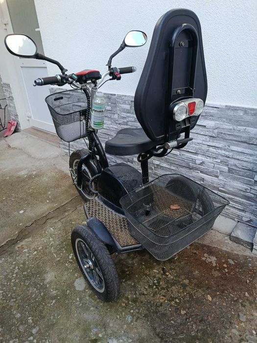 Продавам триколка