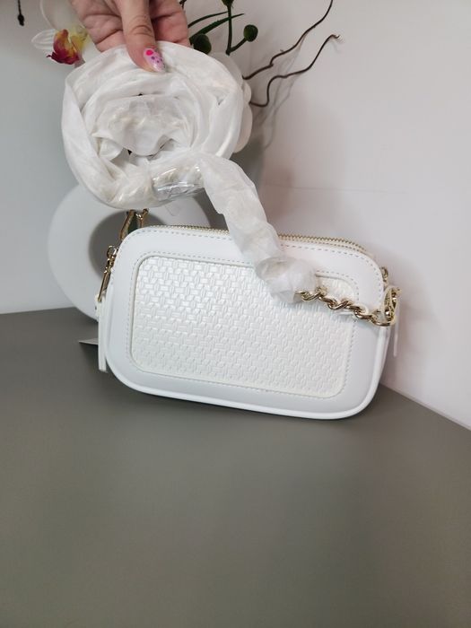 Steve Madden – дамска чанта тип camera bag, бяла