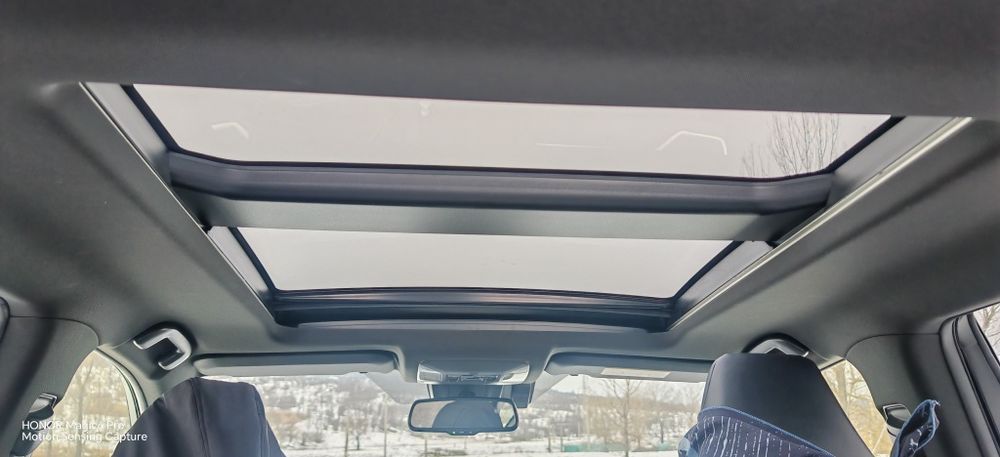 Vând Toyota rav4 hibrid 2024