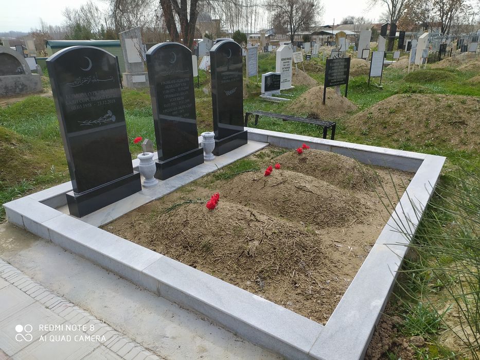 Гранитные памятники, опытные мастера, собственная производства