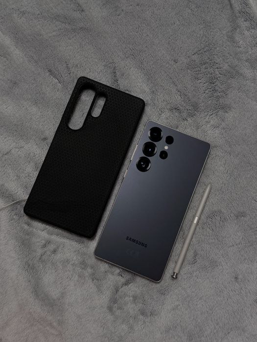 Samsung Galaxy S25 Ultra 512GB Titan Black, Husă Spigen, Garanție 2027