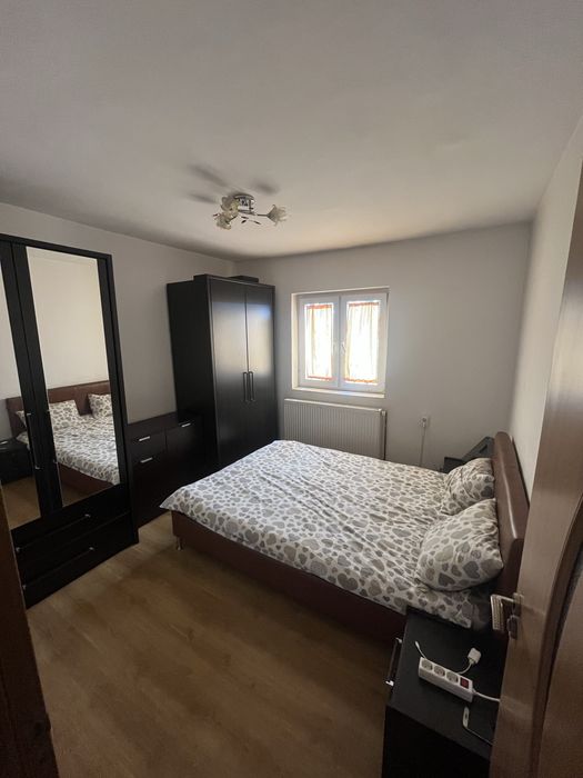 Apartament 3 camere  zona strand etaj 3