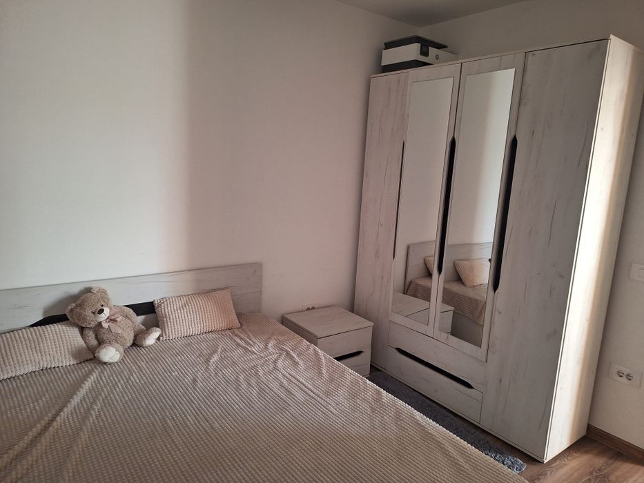 Persoana fizica inchiriez penthouse
