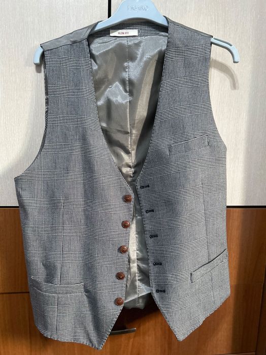 Мъжки костюм  50