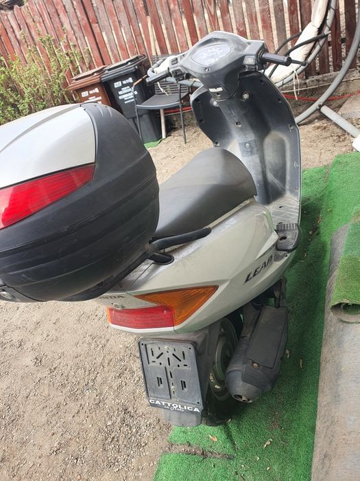 Scuter HONDA LEAD, 1.825 m. L. adusă din Italia.