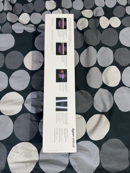 Dyson airstrait преса за коса