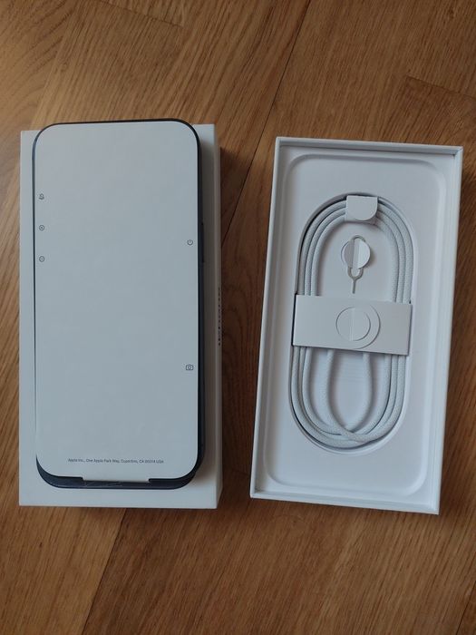 Apple iPhone 17 pro max deep blue