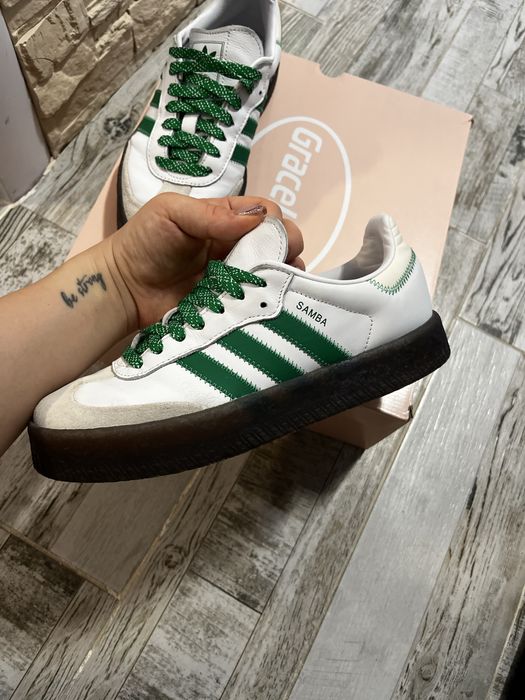 Бели спорти обувки Adidas Samba