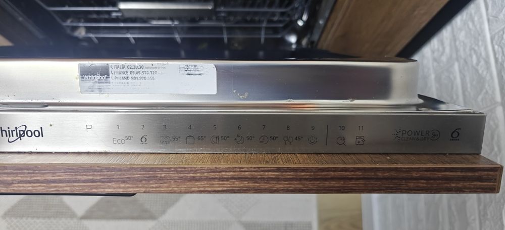 Mașina de spălat vase incorporabila Whirlpool