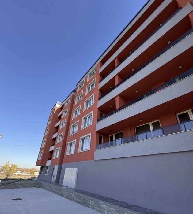 3 стаен апартамент в София