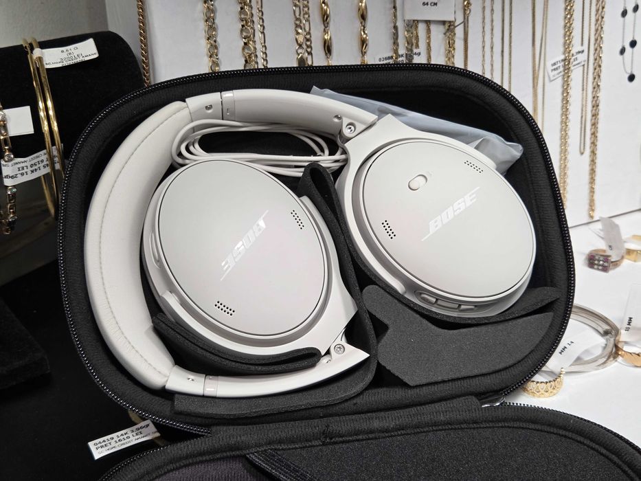 Hope Amanet P10/Casti Bluetooth Bose QuietComfort - NOI -