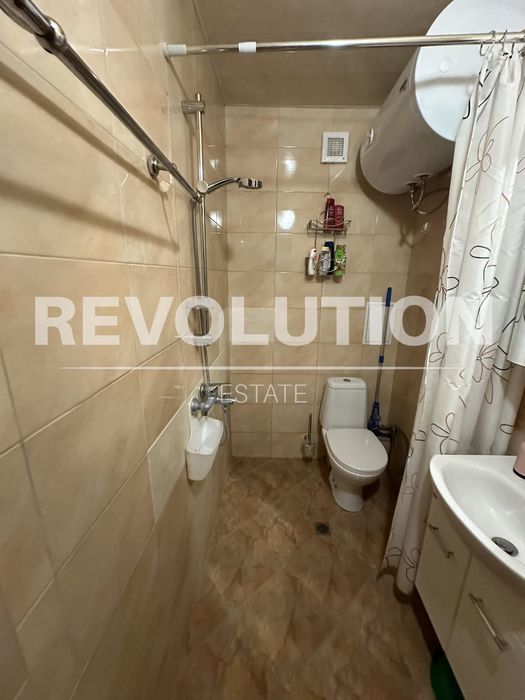 Дава се под наем Двустаен апартамент в Варна, Гръцка махала - 70 кв.м за 750 € - Снимка #4