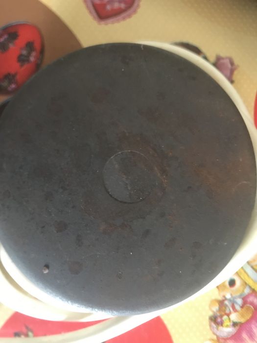 Resou ,diametru plita fonta 11cm.,putere300w folosit putin la camping
