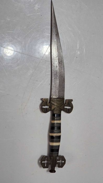 Pumnal vintage berber din sec. XIX