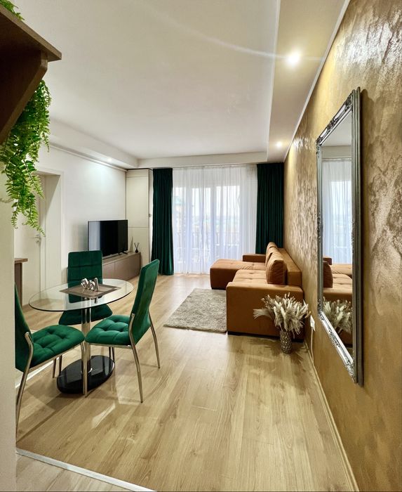 Inchiriez apartament regim hotelier Cosmopolis