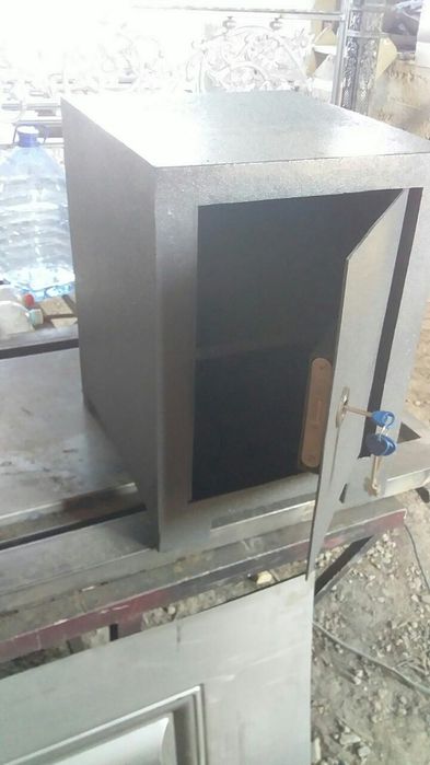 Сейфлар сотилади