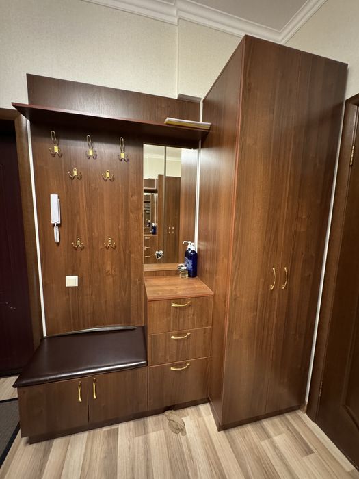 Спальный гарнитур, шкафы, стенка