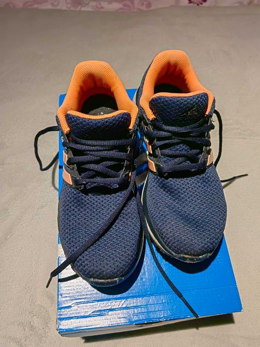 дамски маратонки 3бр.