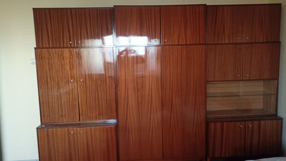 Продается гарнитур трансформер ГДР в хорошем состоиянии