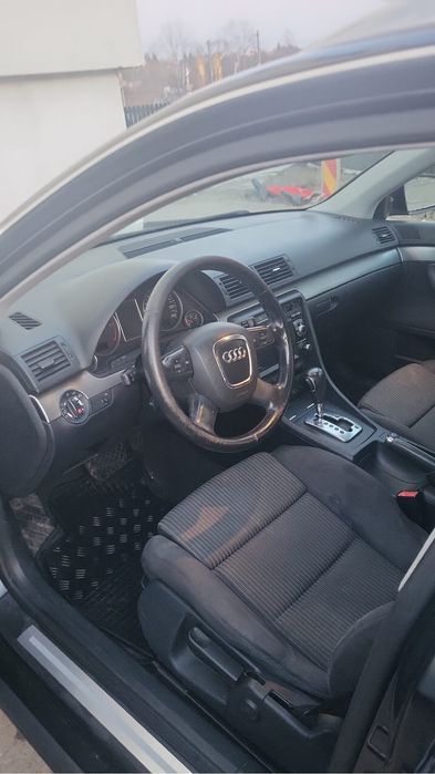 Audi A4 Automat, negru