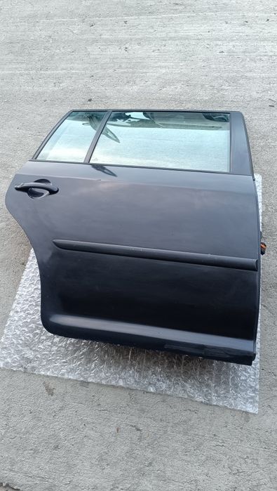 Черни врати за Тоуран 1.9 2.0 и други части ( cherna vrata za touran )