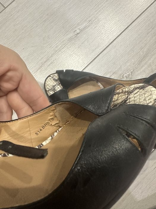 кожаные босоножки