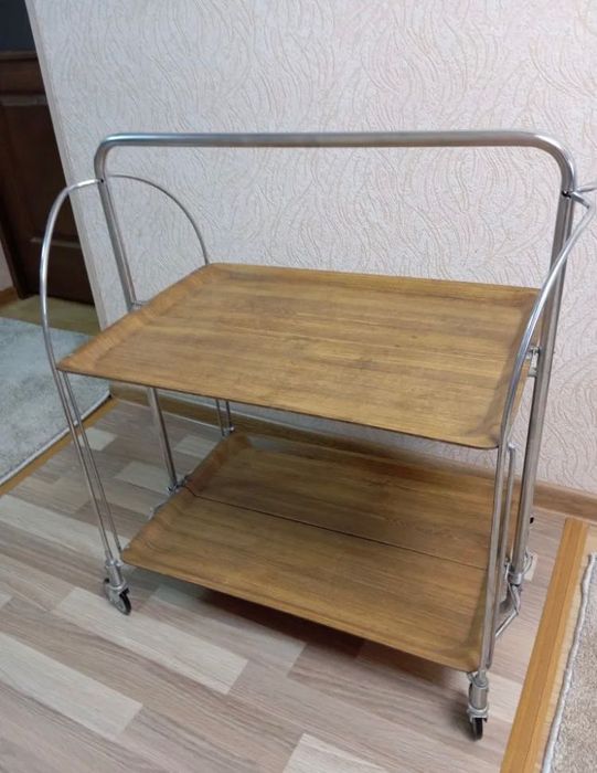 Столик советский раскладной на колесиках