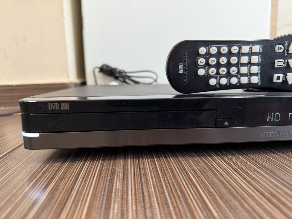 DVD 29 Harman Kardon като ново
