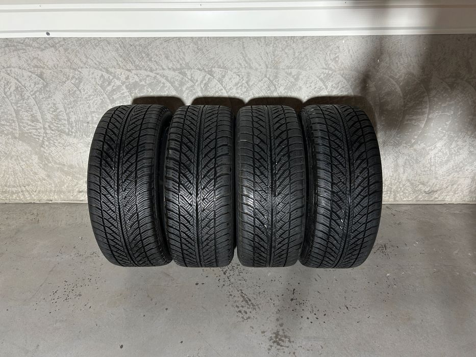 Roti de iarna BMW Seria 5 G30 , G31 - 245/45R18 100V Goodyar