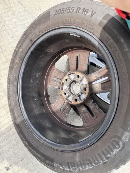 4бр. оригинални лети джанти 16” 5 х 114.3 с летни гуми за Хюндай И30